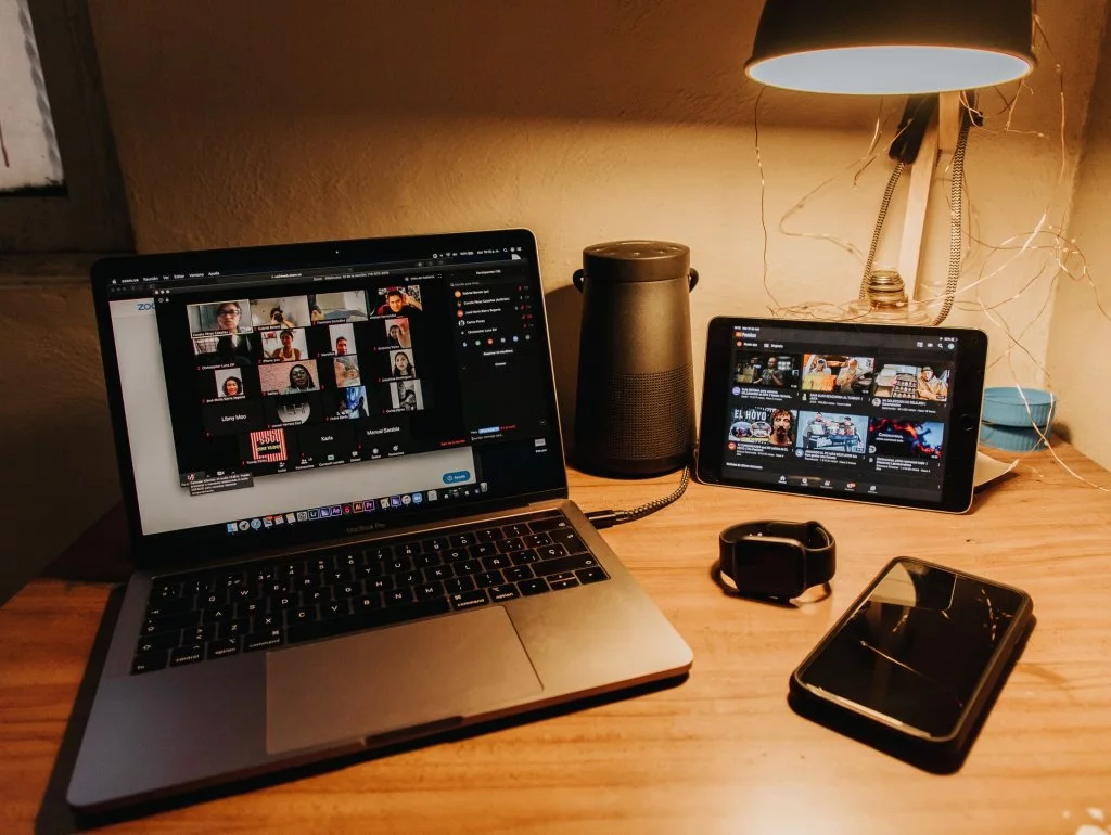 Screen sharing during a remote work