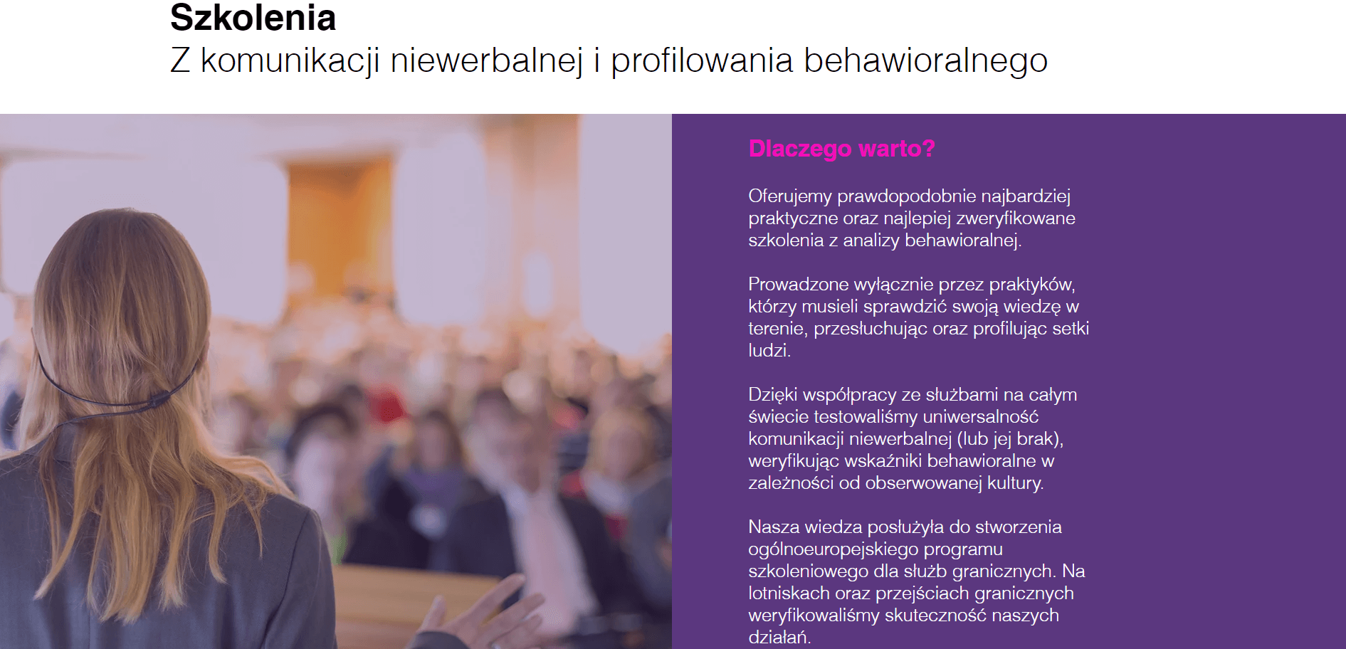 wyglądać przed kamerą
