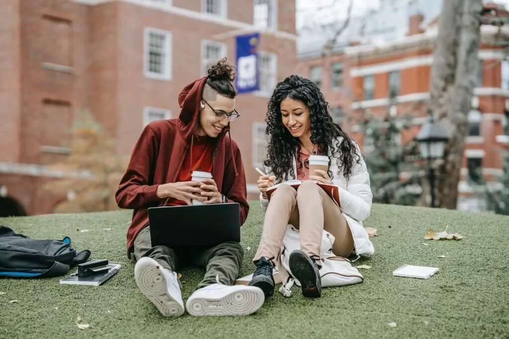 Dlaczego webinary są przydatne dla uczniów i studentów