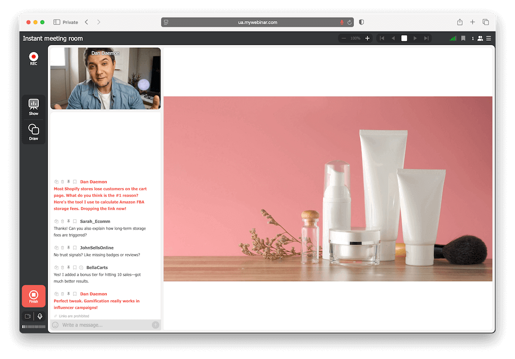 Formateur présente ses outils en direct lors d’un webinaire à destination des vendeurs en ligne avec échanges et partage d’écran